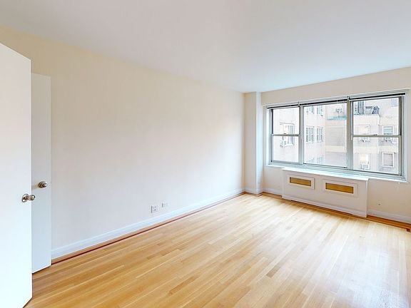 5th image of 30 Park Ave #12T
