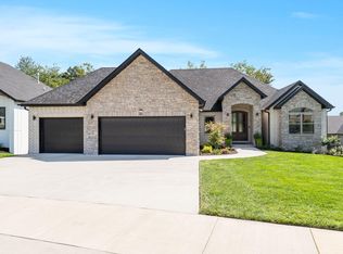 4720 E Forest Trails Dr, Springfield, MO 65809