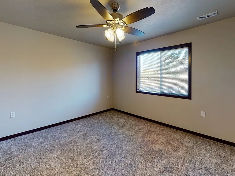 1410 Kayla Place Farm #4 — Photo 10