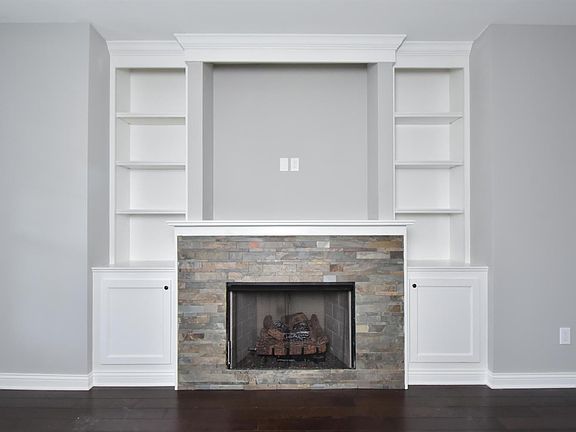 5th image of 1057 Sawgrass Dr