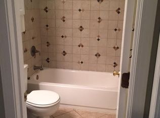 1954 Hunt Crossing Ct, Lawrenceville, GA 30043