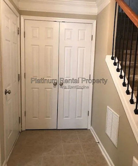 221 Balaban Cir — Photo 27