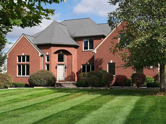 3rd image of 1870 Stoneridge Dr