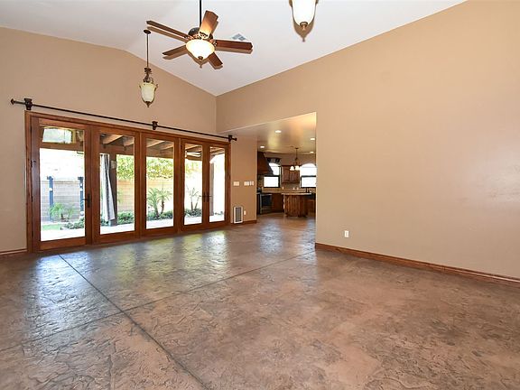 4th image of 3612 S Plowman Dr