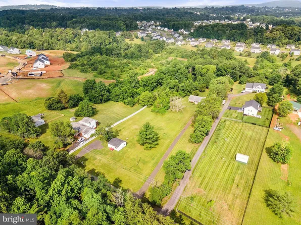 7818 Frytown Rd, Warrenton, VA 20187