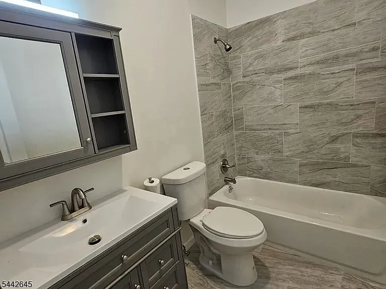 502 Washington Ave #1 — Photo 6