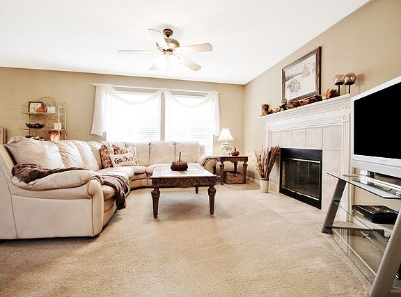 5th image of 1213 Sun Lake Ct