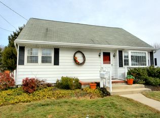 20 Macon Dr, Hamilton, NJ 08619