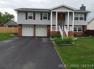 17 Michaels Dr, Hollidaysburg, PA 16648