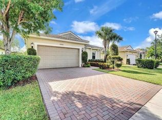 2818 Bellarosa Cir, Royal Palm Beach, FL 33411
