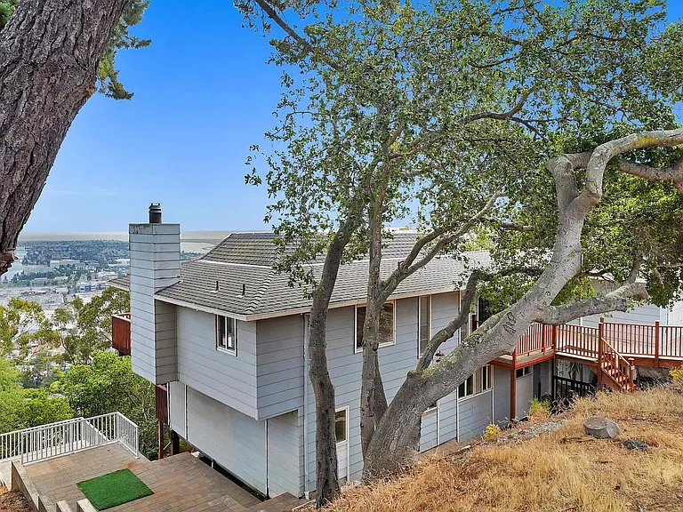 430 Erlin Dr — Photo 5
