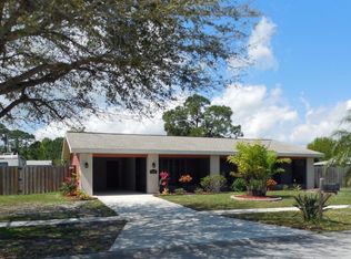 580 NE Solida Cir, Port Saint Lucie, FL 34983