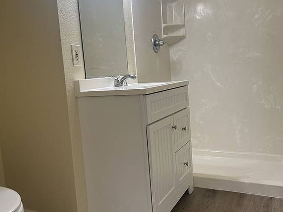 4th image of 212 S Orange Ave APT 201