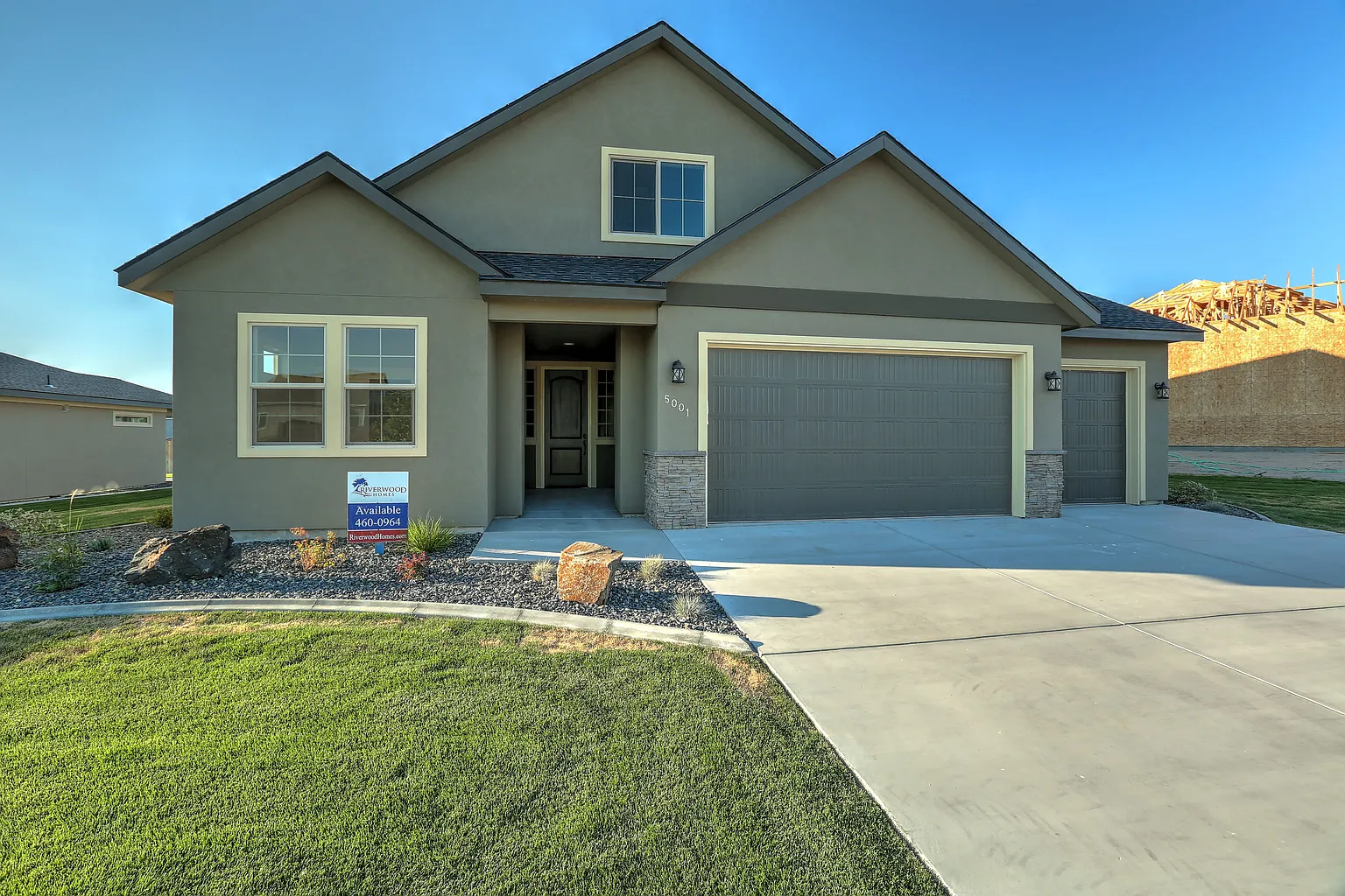 5001 Bighorn Dr photo 1