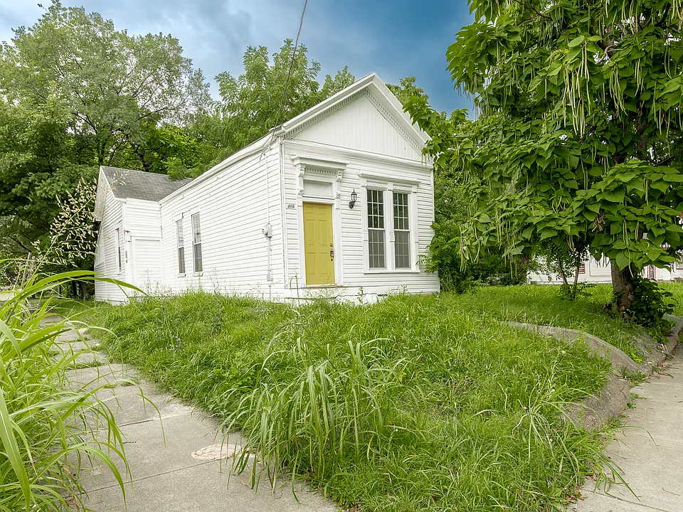 2000 Wilson Ave