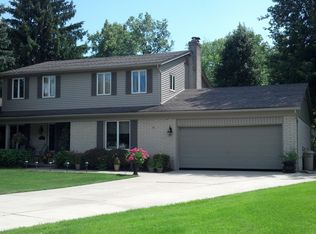 18547 Williams St, Livonia, MI 48152