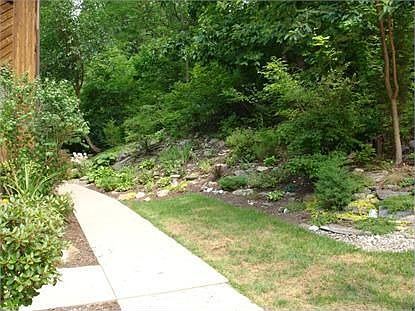 2nd image of 5 Augusta Dr Unit 3