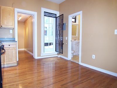 4th image of 70 University Pl APT 10