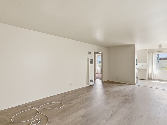 3rd image of 3757 Glendon Ave APT D