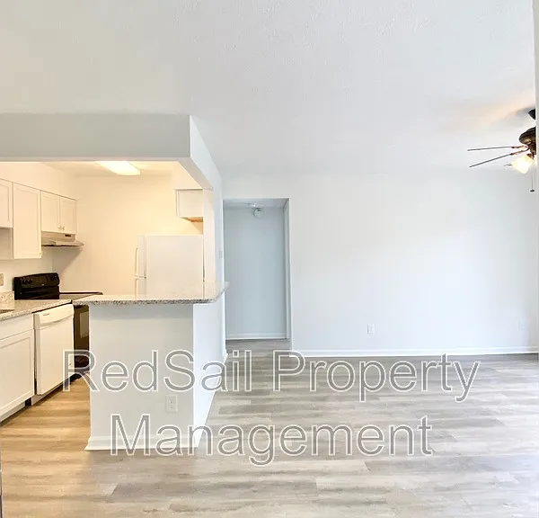 139 Haverford Ct — Photo 1