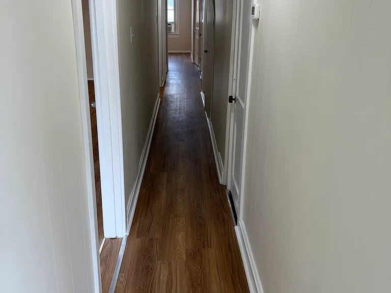 227 Bridge St #B — Photo 9