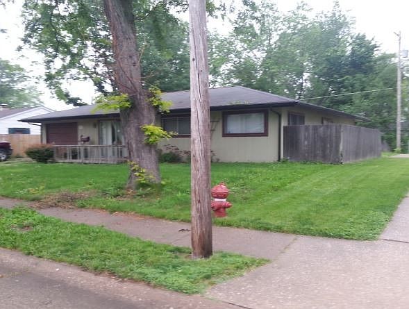 2nd image of 935 36th Ave