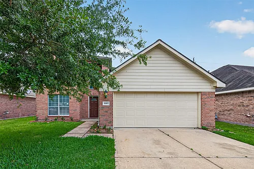 6915 Great Oaks Shadow Dr Photo 1
