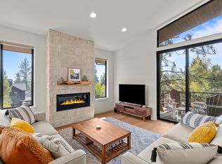 2204 NW Reserve Camp Ct, Bend, OR 97703