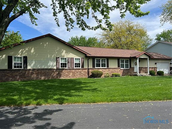 2nd image of 9 Augusta Dr