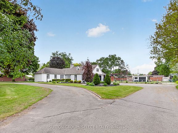 4th image of 111 Kittridge Ave E