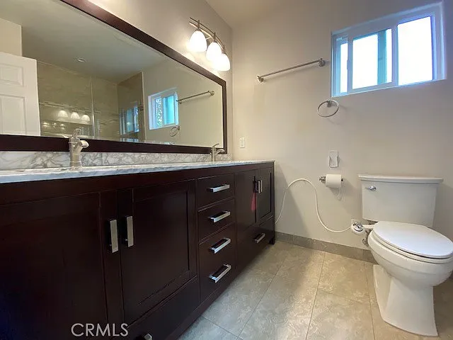 6657 Enfield Ave — Photo 24