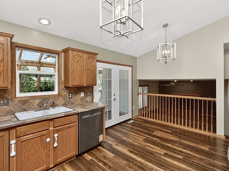 1695 SE Olson Dr — Photo 12