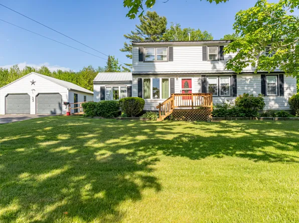 33 Black Road S, Searsport, ME 04974