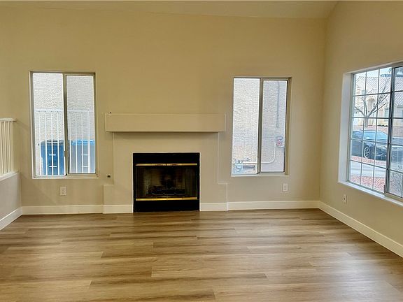 3rd image of 4595 Barnes Ct