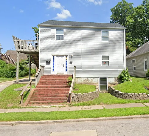 208 S Pacific St #A Photo 1