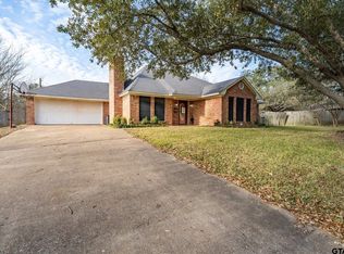 226 Colonial Cir, Athens, TX 75751