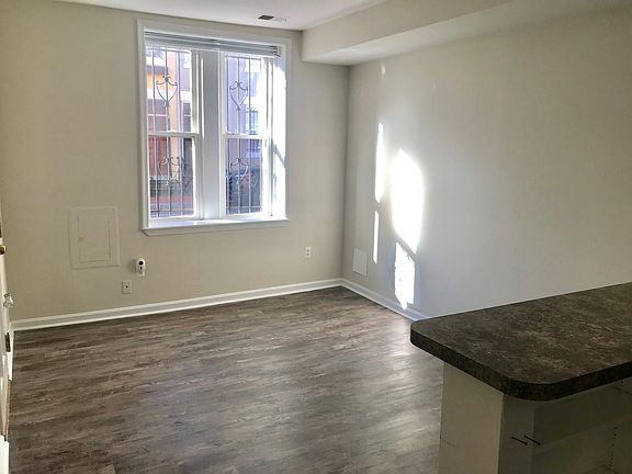Living room with southern exposure