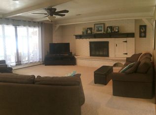 1205 Jonathan Dr, Olney, IL 62450