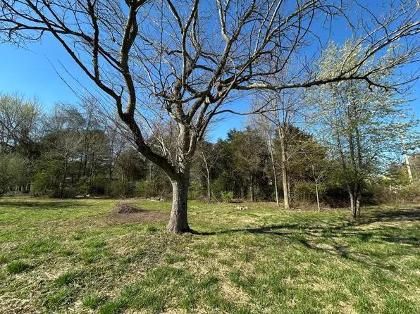 113 Cordell Dr, Burnside, KY 42519