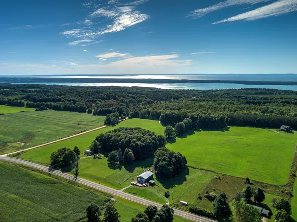 3483 Kiessel Rd, Central Lake, MI 49622