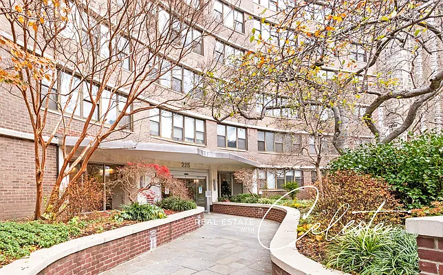 Sold by Sotheby's International Realty | media 12