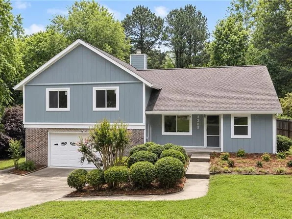 1235 Fairfield Dr, Marietta, GA 30068
