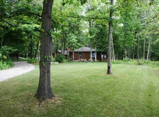 2673 S Lake Shore Dr, Harbor Springs, MI 49740