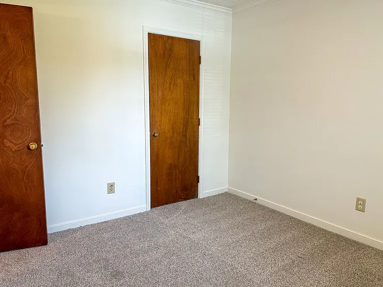 310 Kent Ave — Photo 11