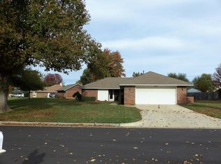 10213 Kendal Ct, Yukon, OK 73099
