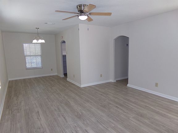 5th image of 2423 Marfa Ave
