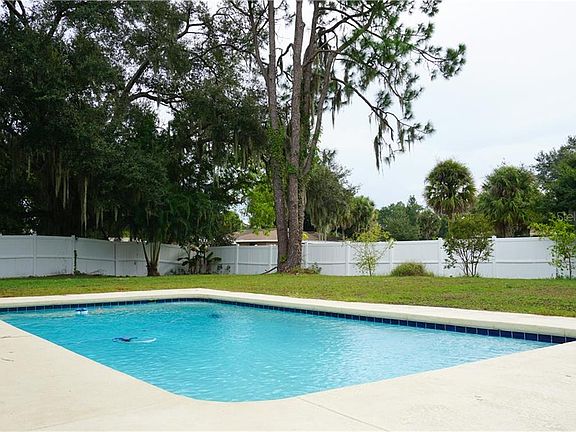 3rd image of 3534 Lismore Dr