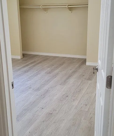 1400 Glenwood Rd — Photo 5