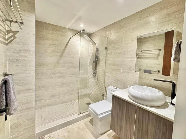 100 Ocean Dr #323 — Photo 9