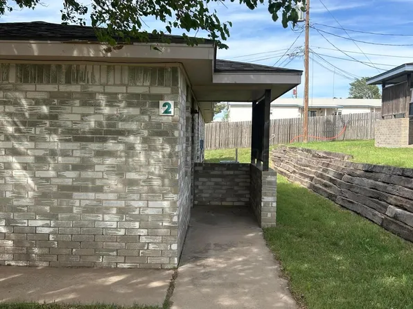 401 Mesa View St, Miami, TX 79059